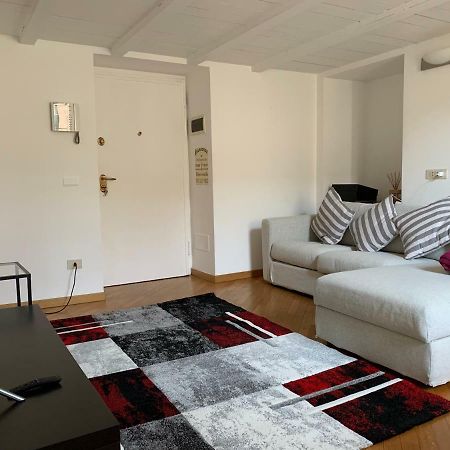 Appartamento Brera Milan Bagian luar foto