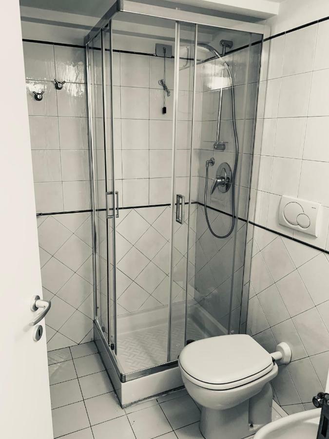 Appartamento Brera Milan Bagian luar foto